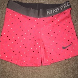 LIKE NEW nike pro shorts
